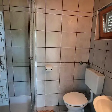 Apartman With A Parking Space , Krk - 21701 *