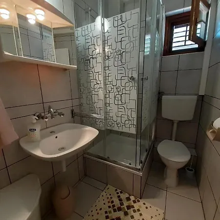 With A Parking Space , Krk - 21701 アパート *